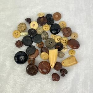 3.7oz Vintage Mixed Buttons Lot Leather Bone Shell Rubber Natural Material